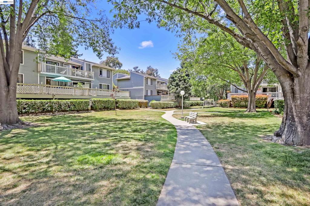 3655 Birchwood Ter 112 Property Photo 33