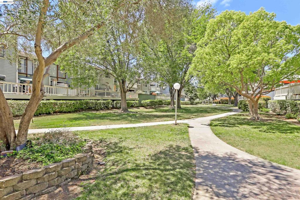 3655 Birchwood Ter 112 Property Photo 35