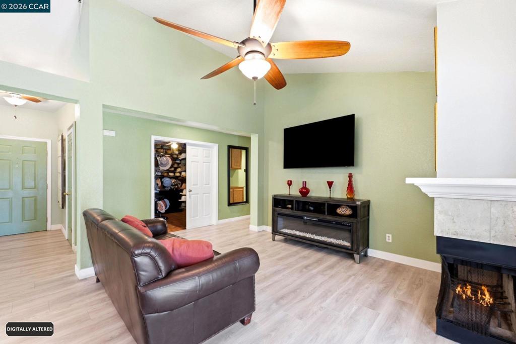 2900 Candleberry Way Property Photo 24