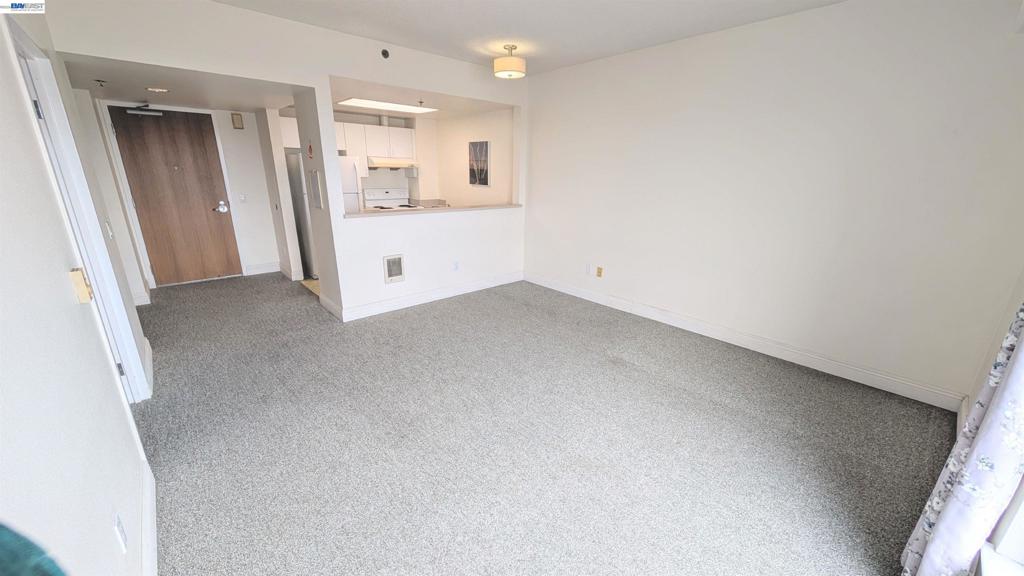 989 Webster St 645 Property Photo 11