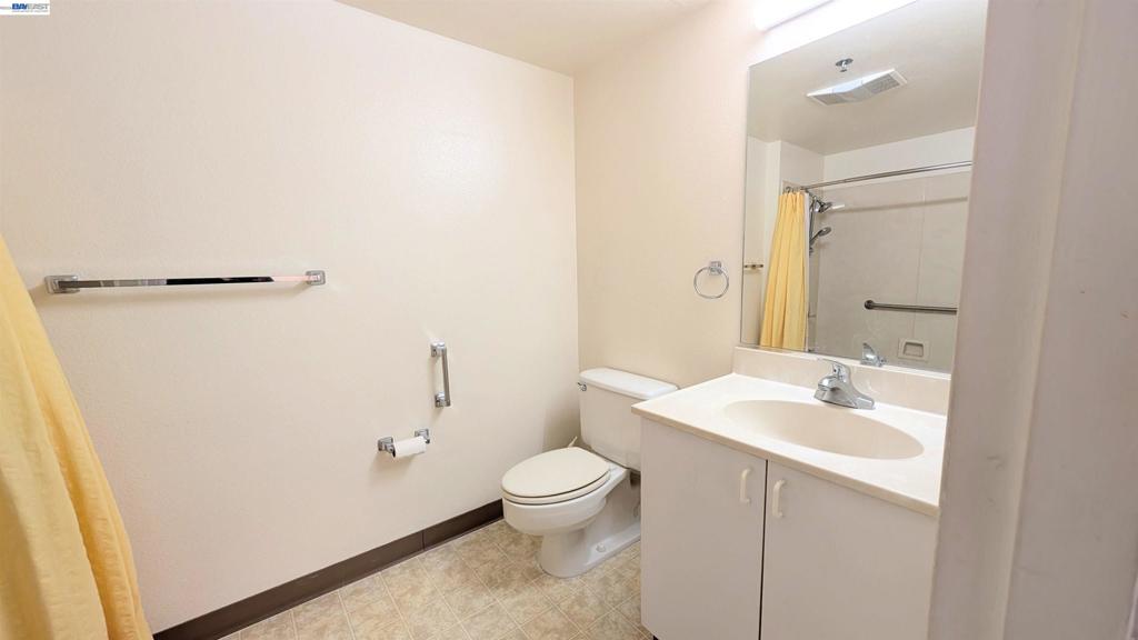 989 Webster St 645 Property Photo 15