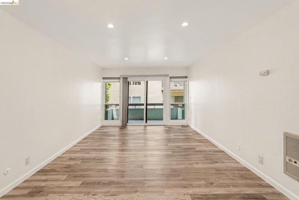 651 Oakland Ave 2d Property Photo 8