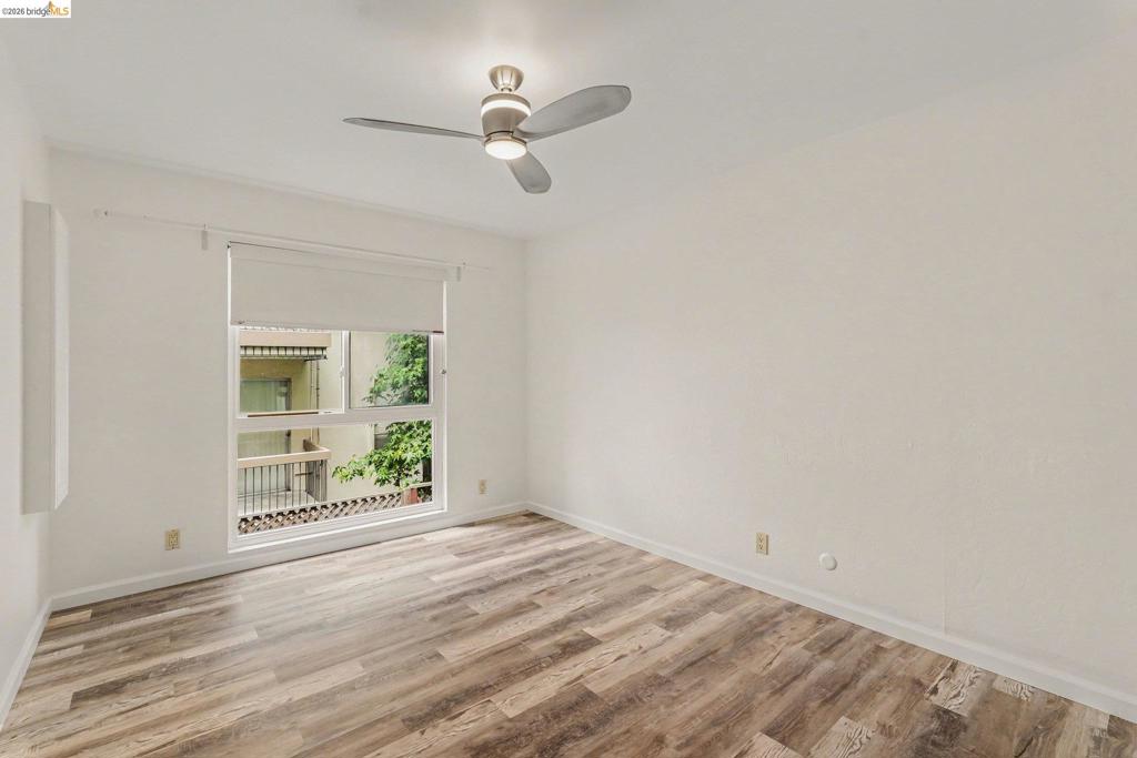 651 Oakland Ave 2d Property Photo 18
