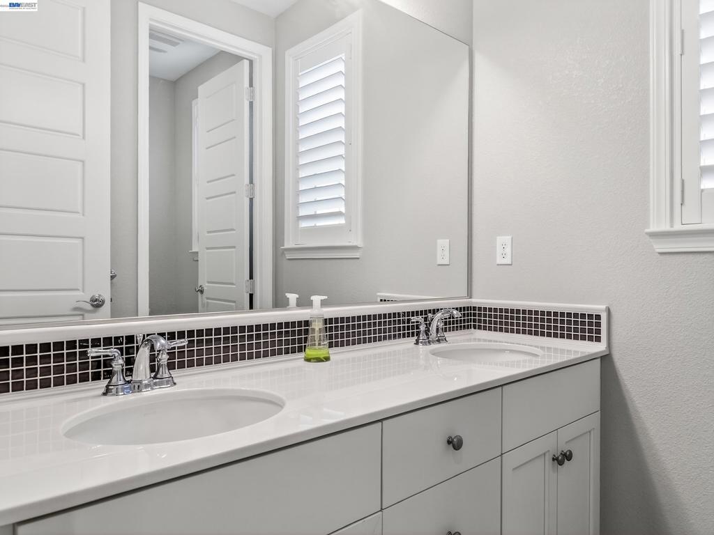 5030 Brook Valley Loop Property Photo 22