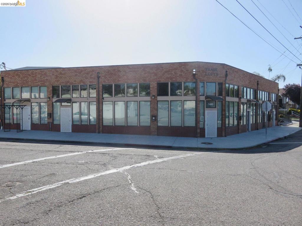 5410 Trask St Property Photo 1