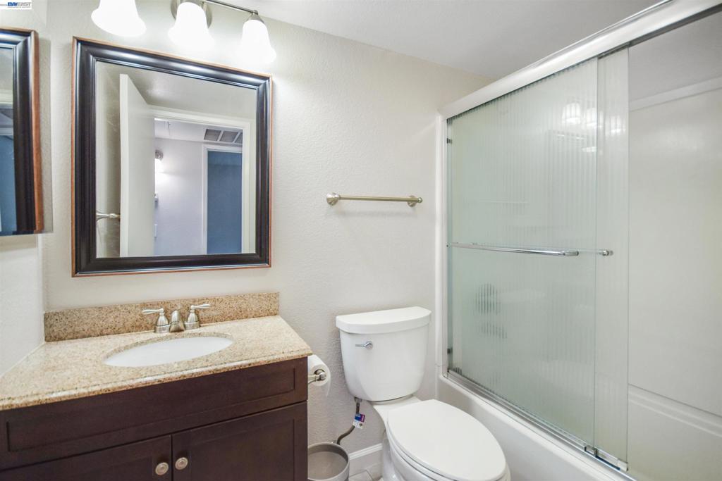235 Reflections Dr 11 Property Photo 18