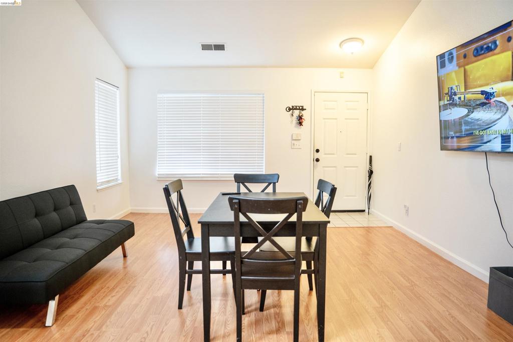4808 Pineview Way Property Photo 3