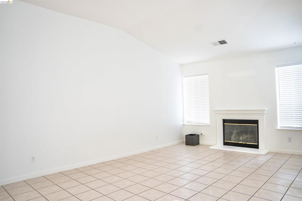 4808 Pineview Way Property Photo 8