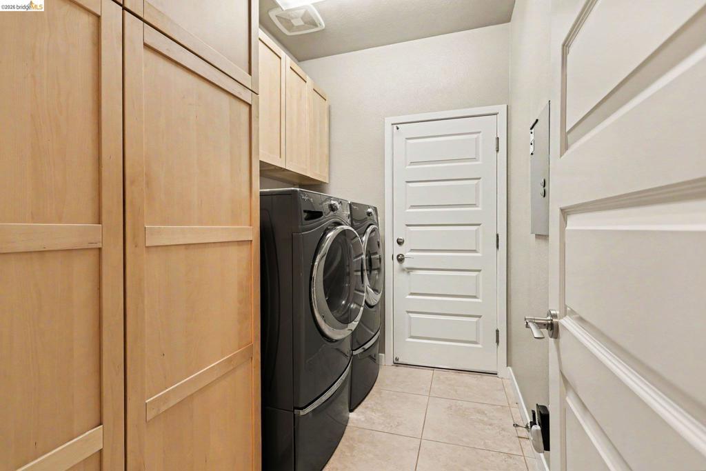 527 Peyton Ct Property Photo 23