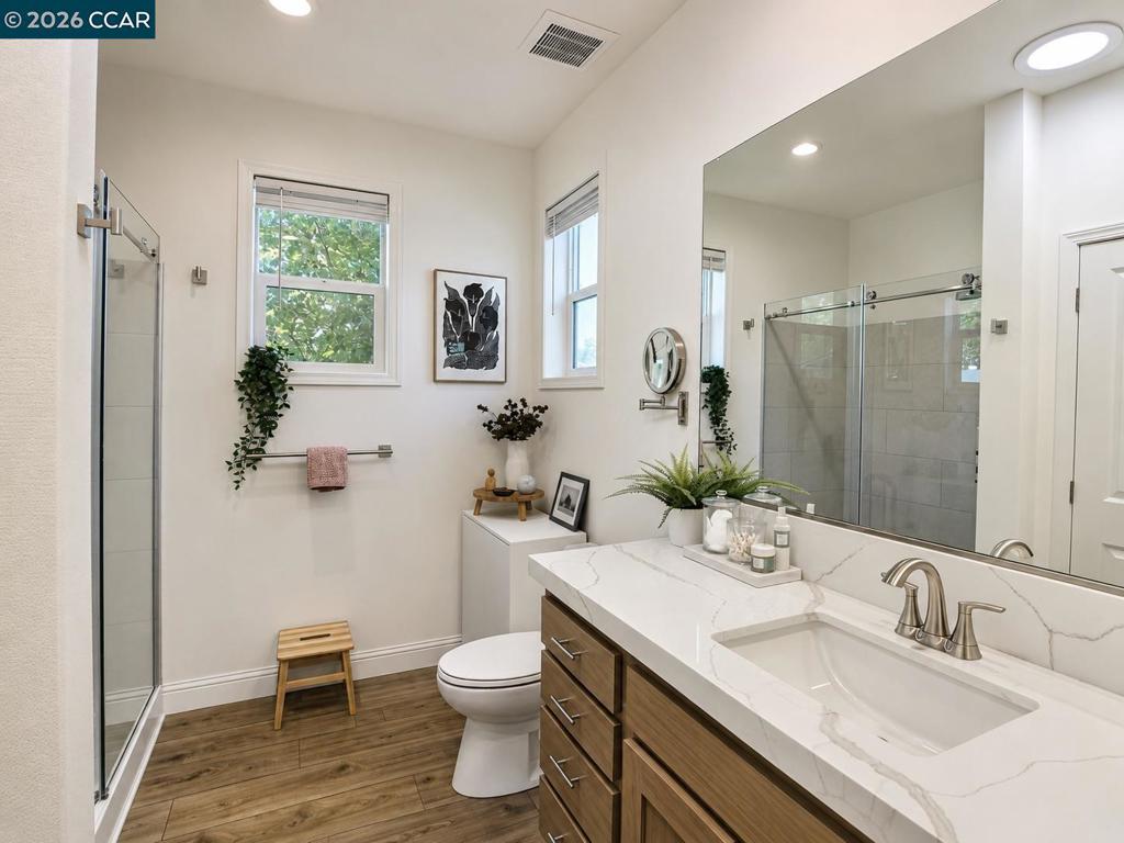 247 Quarter Circle Property Photo 12