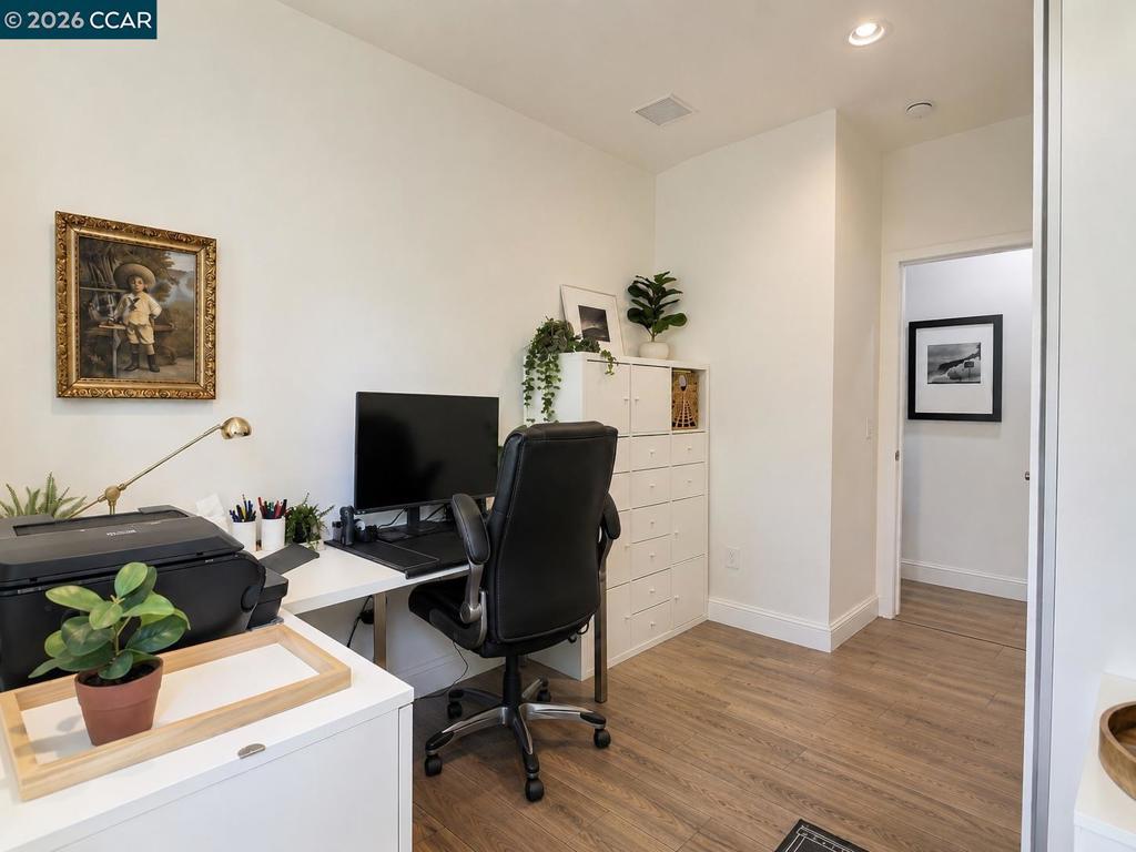 247 Quarter Circle Property Photo 22