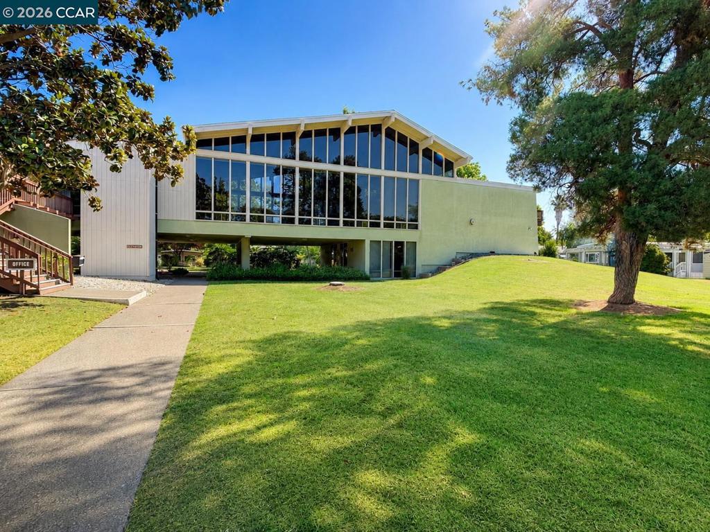 247 Quarter Circle Property Photo 29