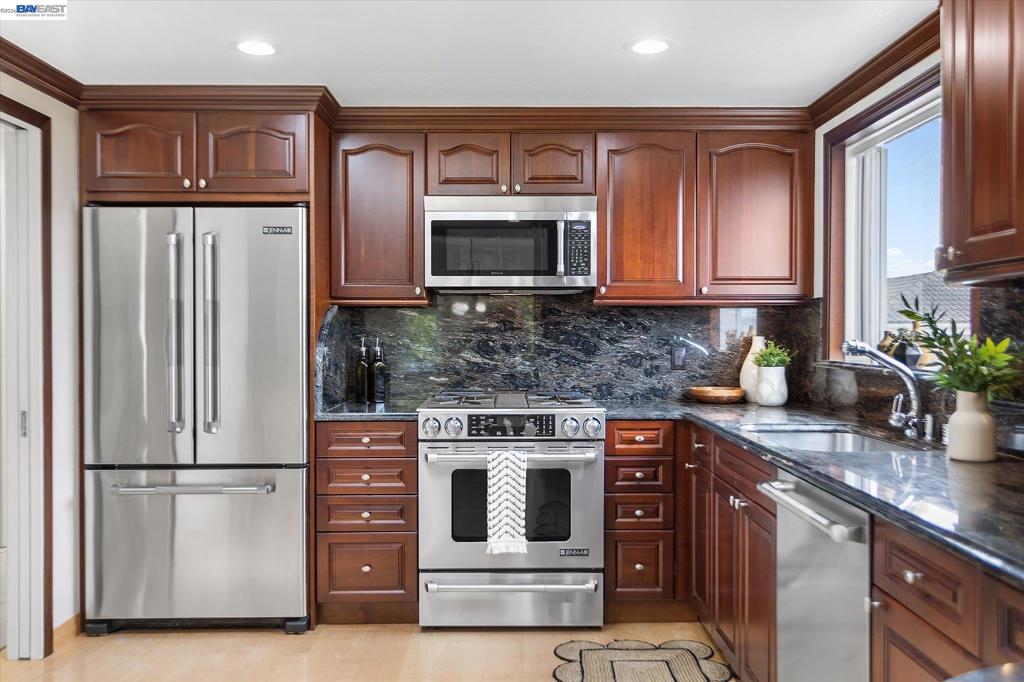 20 Dorado Ter C Property Photo 11