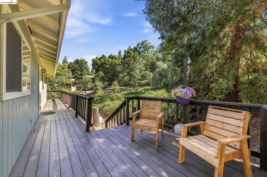 18920 Horizon Property Photo 2