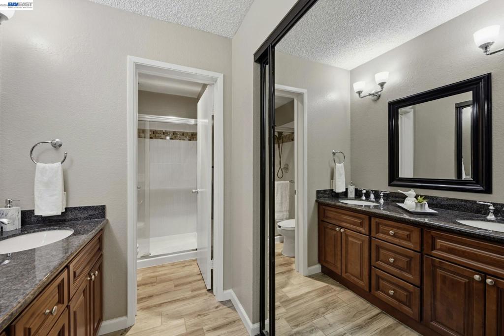 37200 Meadowbrook Cmn 203 Property Photo 21