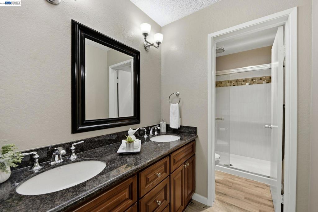 37200 Meadowbrook Cmn 203 Property Photo 22