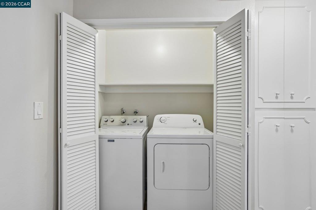 2135 Ascot Dr 23 Property Photo 20