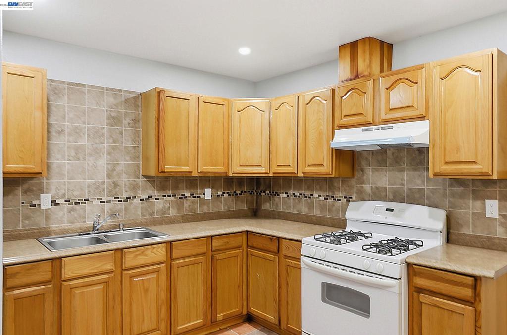 40 Gonzalez Dr Property Photo 10