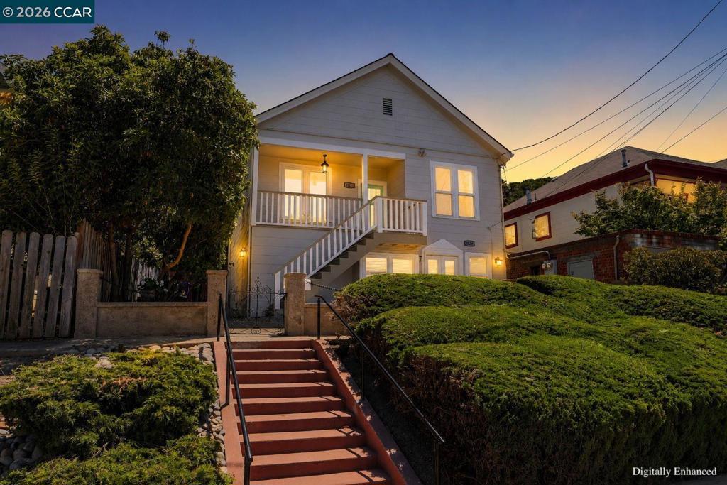 1525 1527 Lillian St Property Photo 1