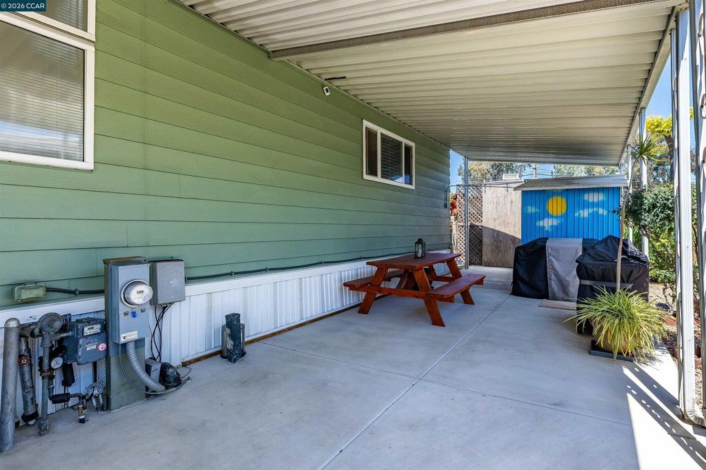 2368 Dalis Drive Property Photo 7