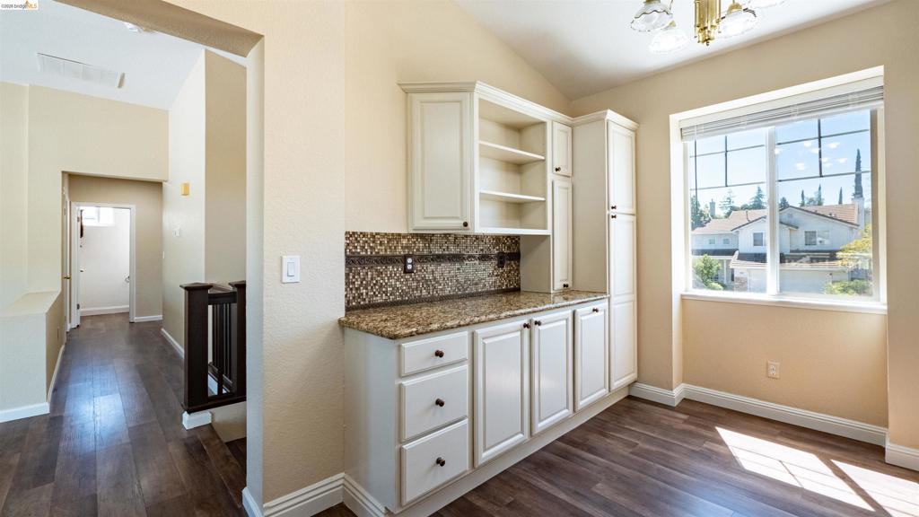 1000 Sandstone Ct Property Photo 14