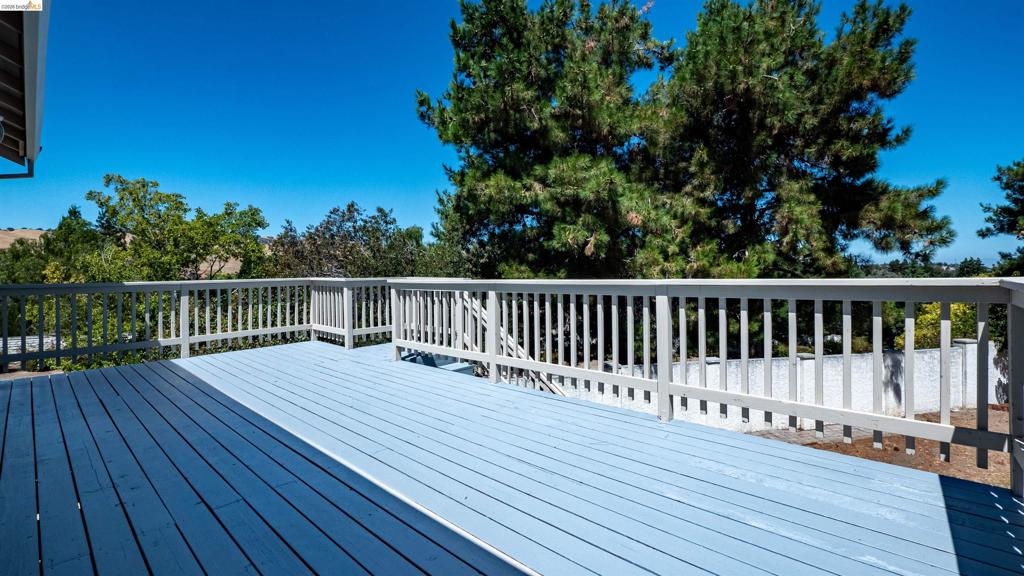 1000 Sandstone Ct Property Photo 29