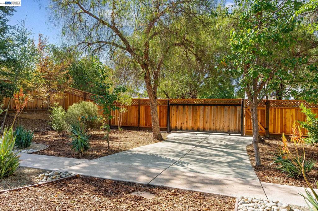 1330 Capri Ct Property Photo 80