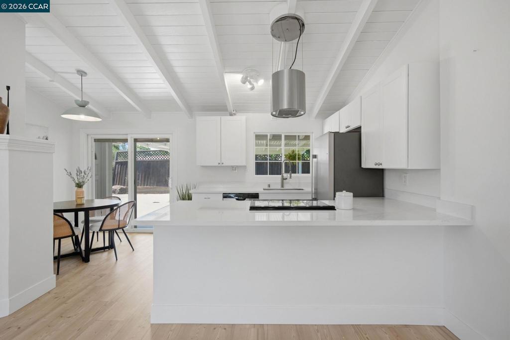 3025 Justin Way Property Photo 14