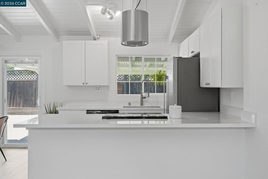 3025 Justin Way Property Photo 15