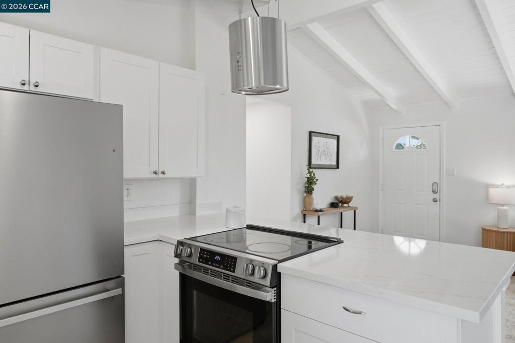 3025 Justin Way Property Photo 19