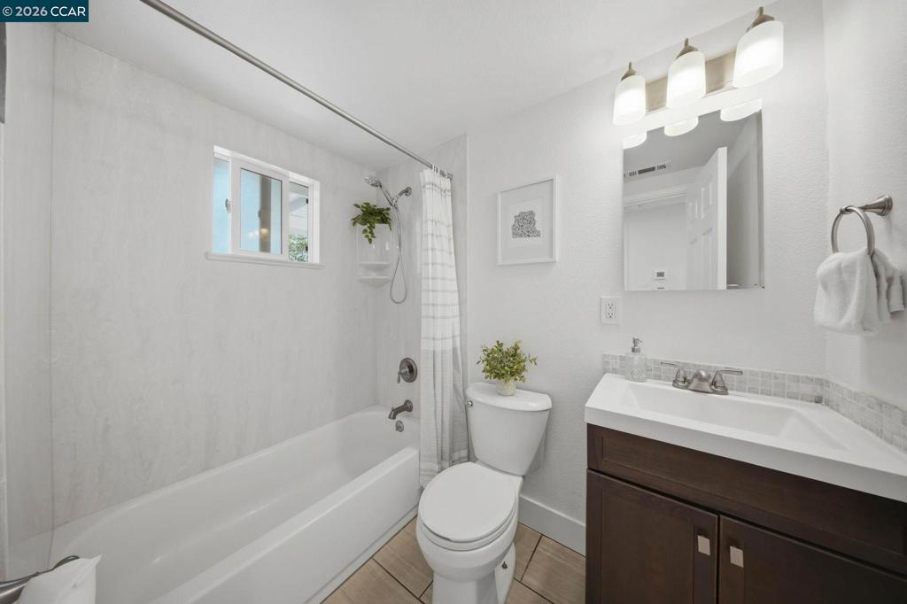 3025 Justin Way Property Photo 37