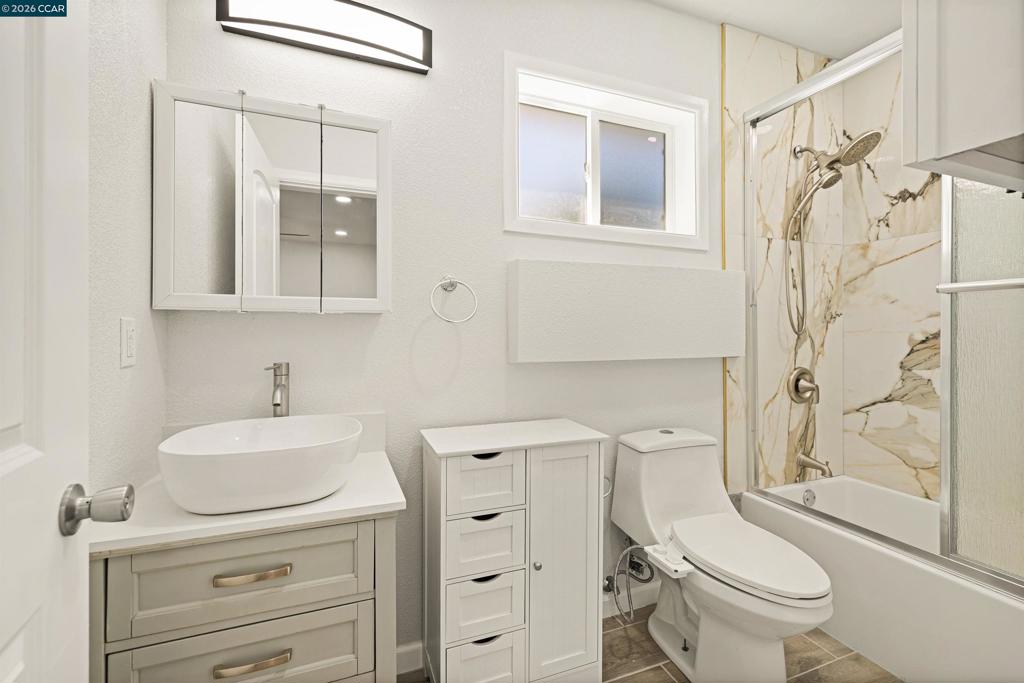 1694 Tammy Ln Property Photo 42