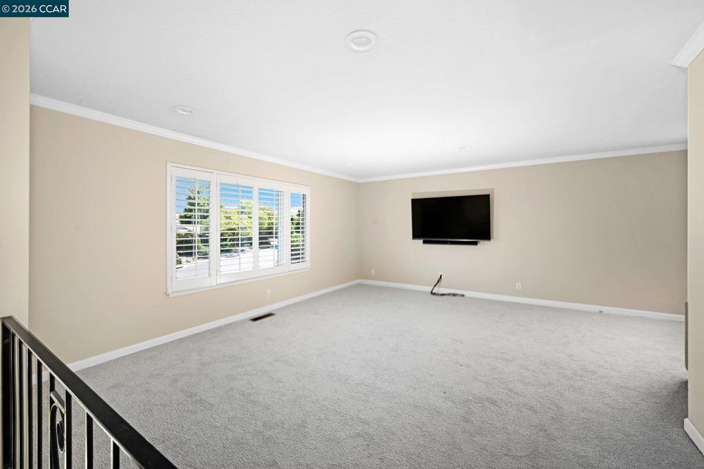 5706 Pepperridge Way Property Photo 5