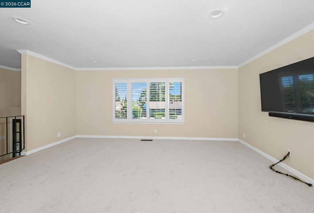 5706 Pepperridge Way Property Photo 6