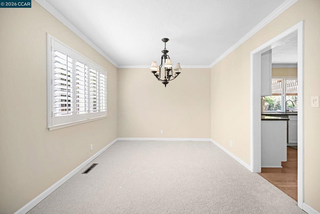 5706 Pepperridge Way Property Photo 8