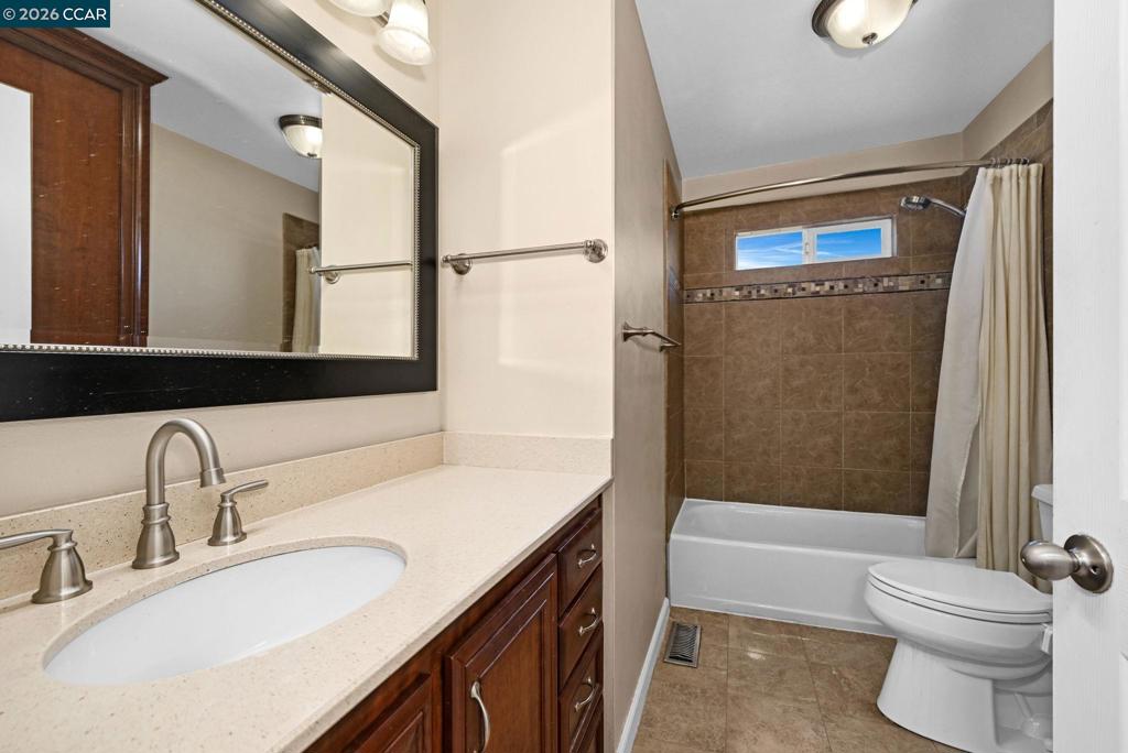 5706 Pepperridge Way Property Photo 23