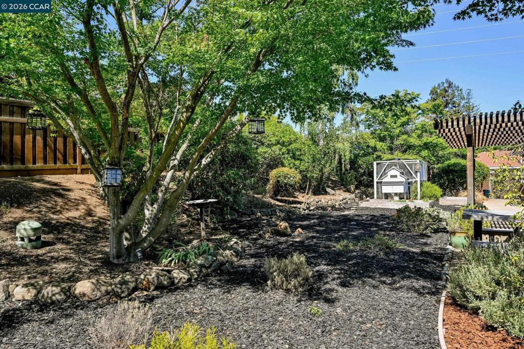 5706 Pepperridge Way Property Photo 35
