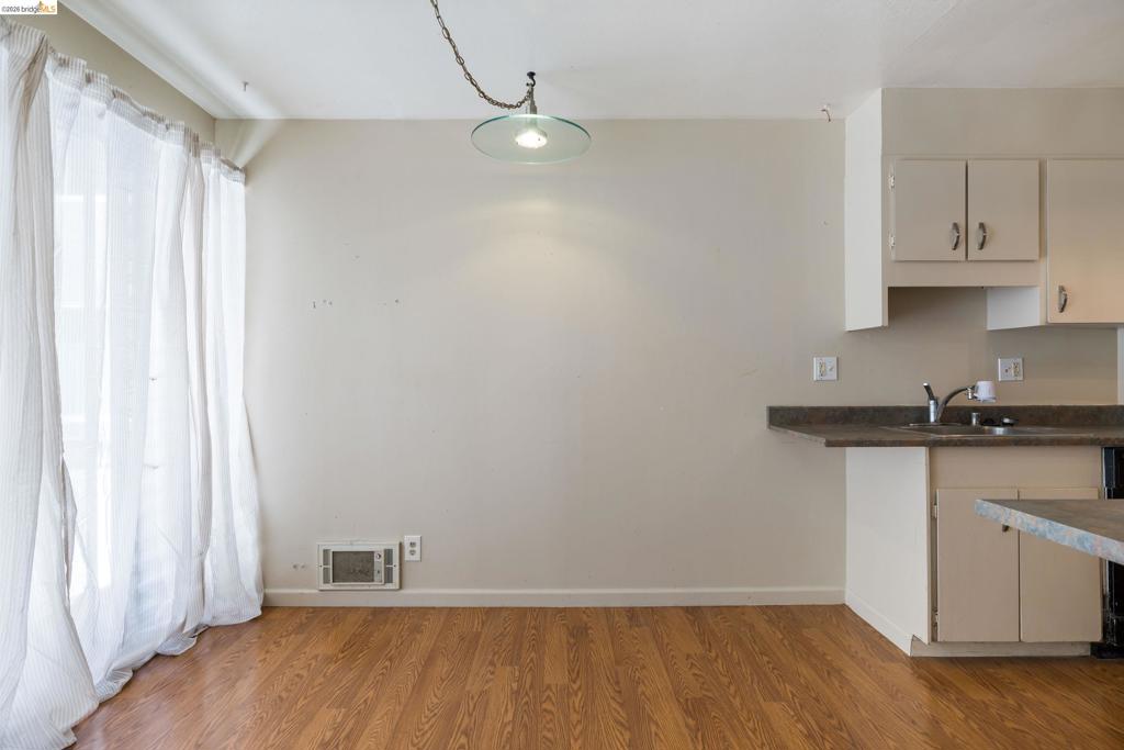 398 Adams St 104 Property Photo 6