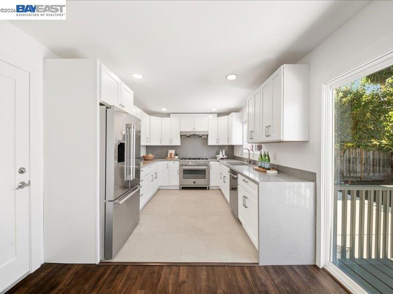 7527 Frederiksen Ln Property Photo 15