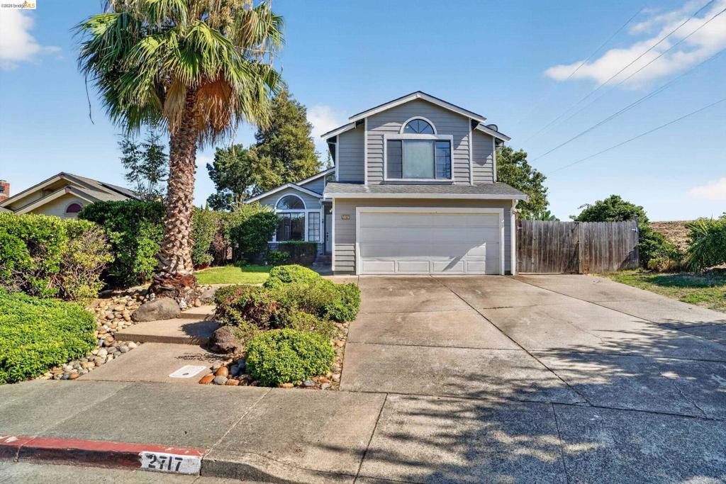 2717 Lobelia Ct Property Photo 1