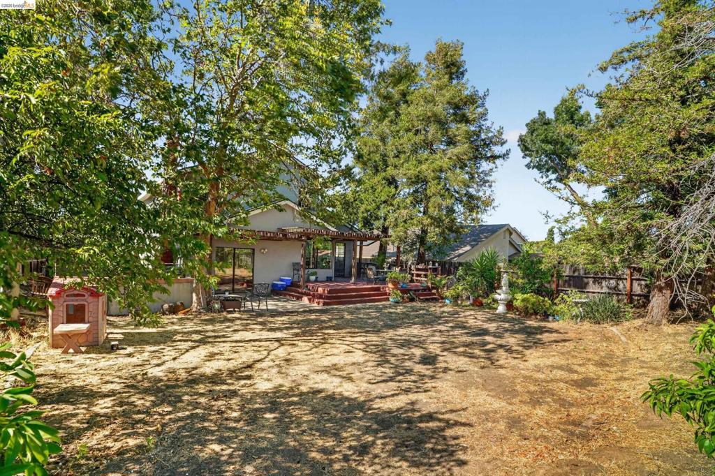 2717 Lobelia Ct Property Photo 46