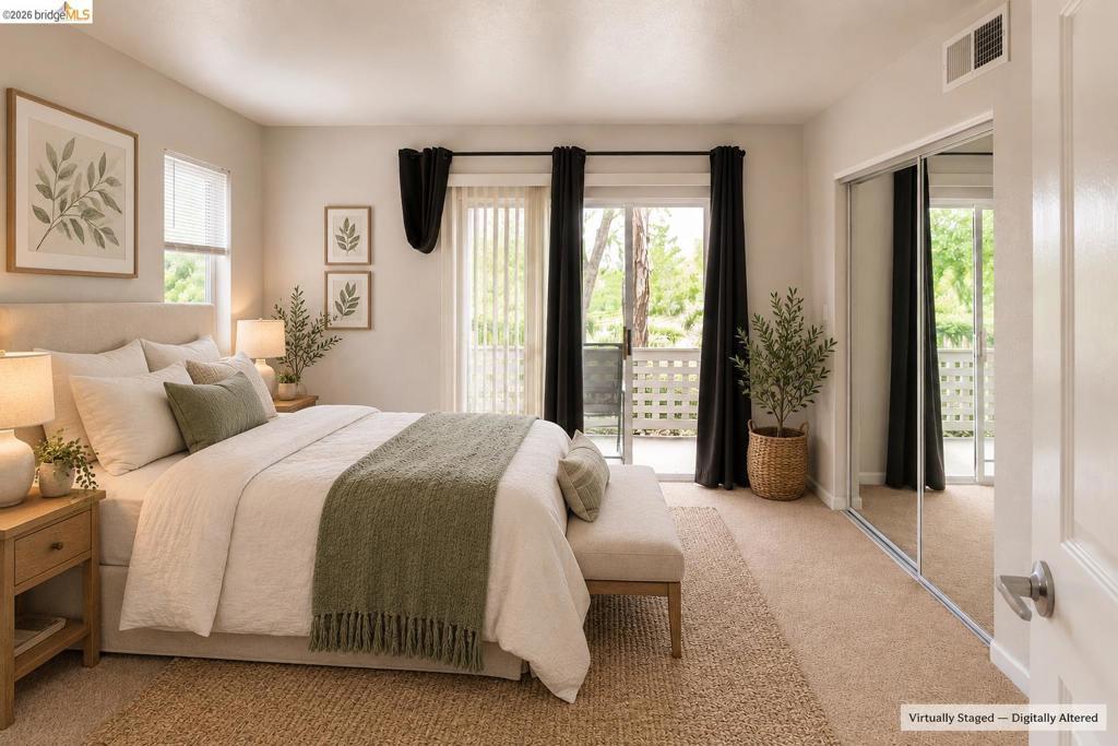 256 Napoli Ct Property Photo 14