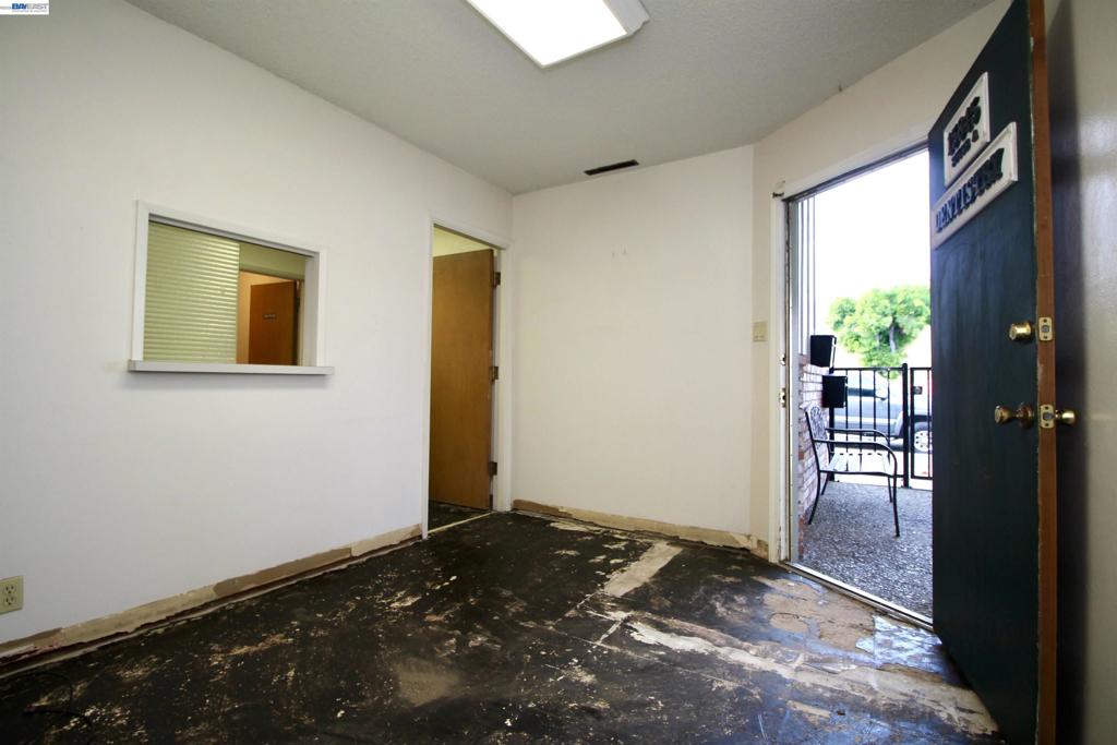 15845 Channel Property Photo 6