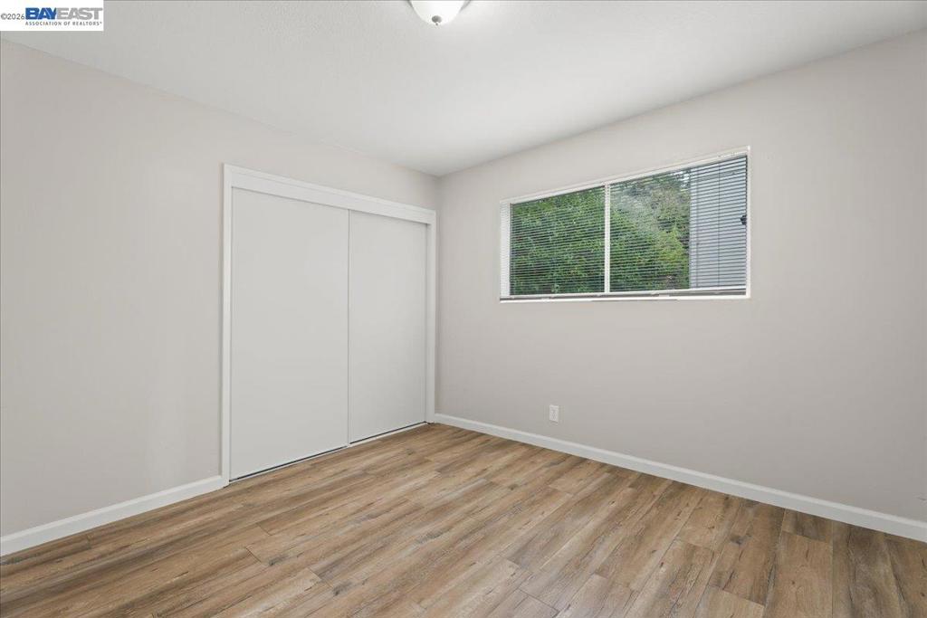 25684 Spring Dr Property Photo 3