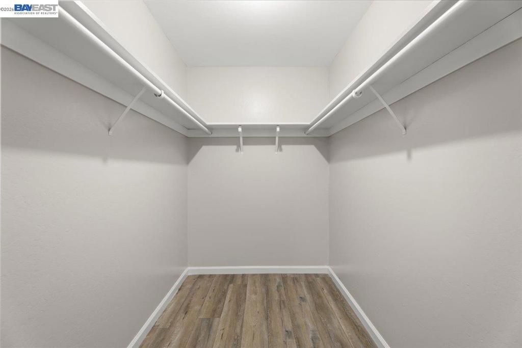 25684 Spring Dr Property Photo 6
