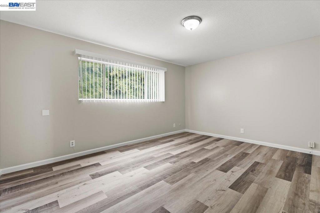 25684 Spring Dr Property Photo 20