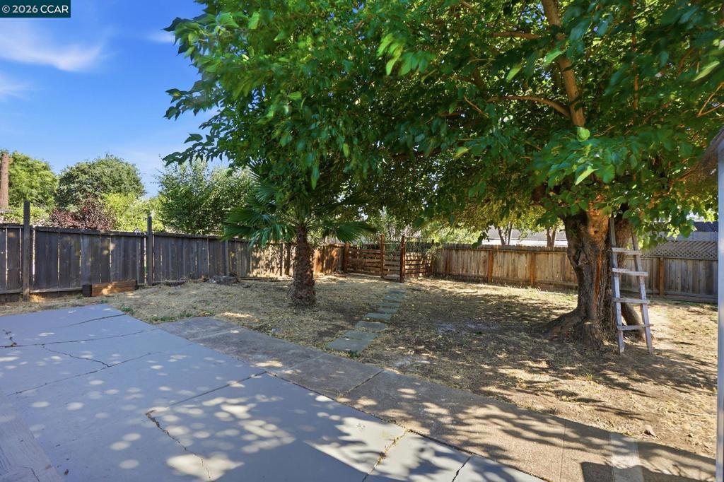 2880 Mount Diablo St Property Photo 22