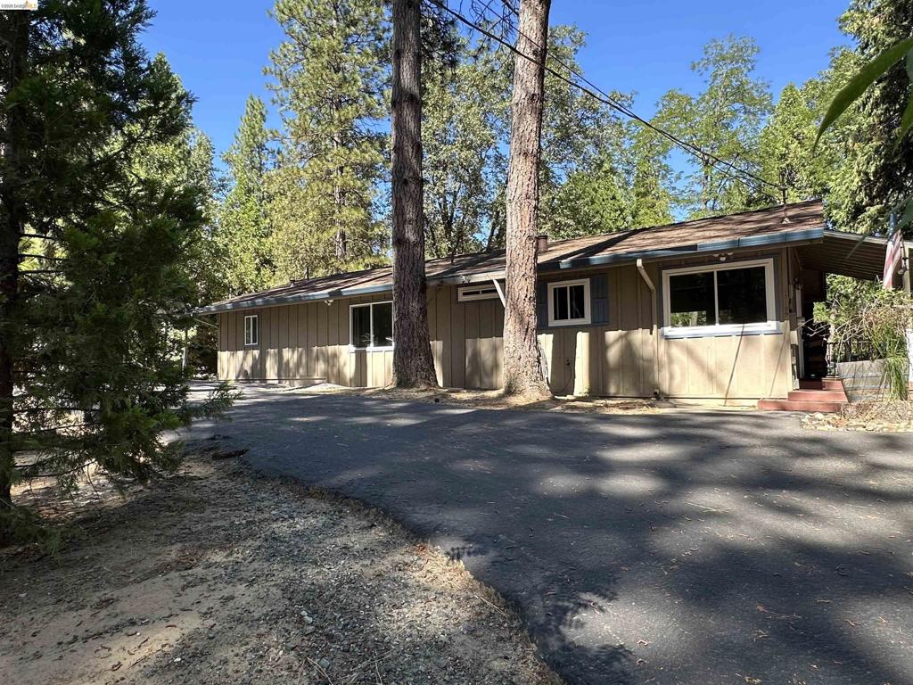 17109 Nile River Property Photo 1