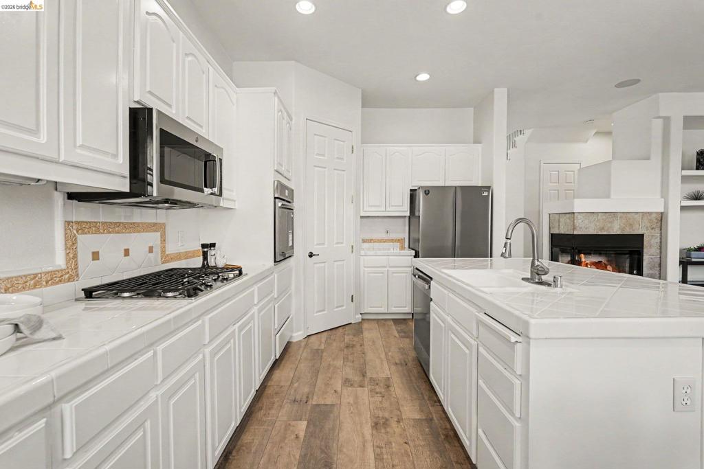 217 Sussex Property Photo 8