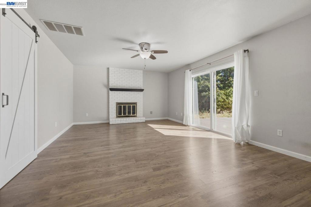 838 Spindrift Pl Property Photo 19